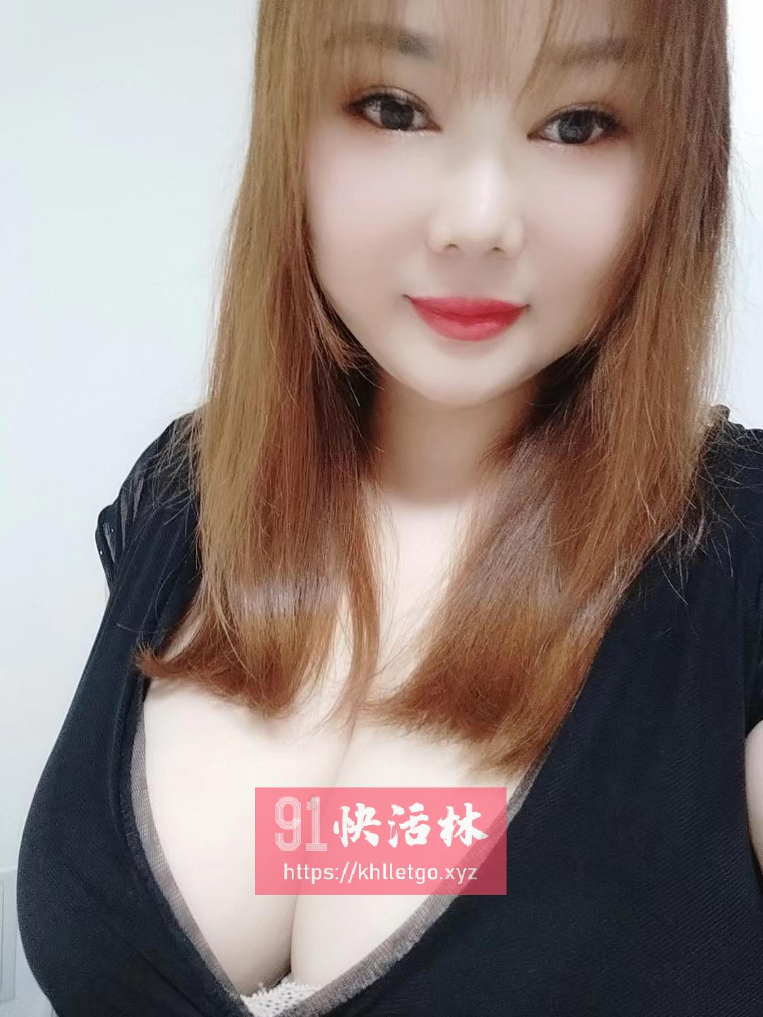 85f爆乳妹子