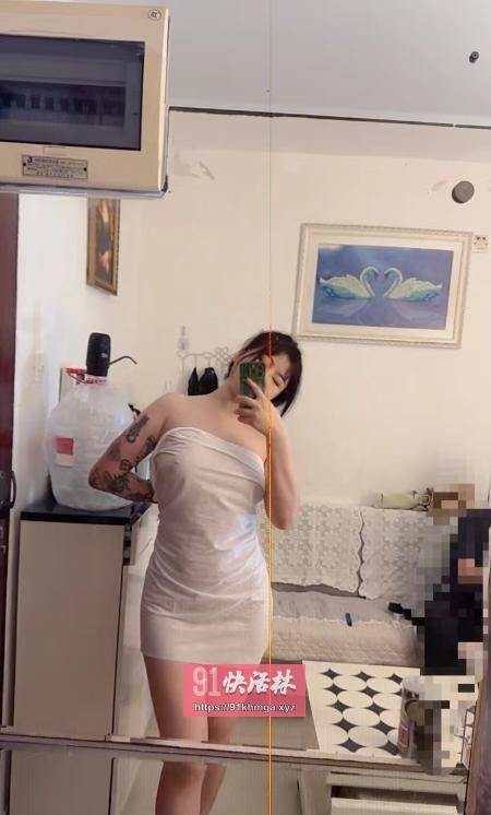 奥体长腿诱人妹妹