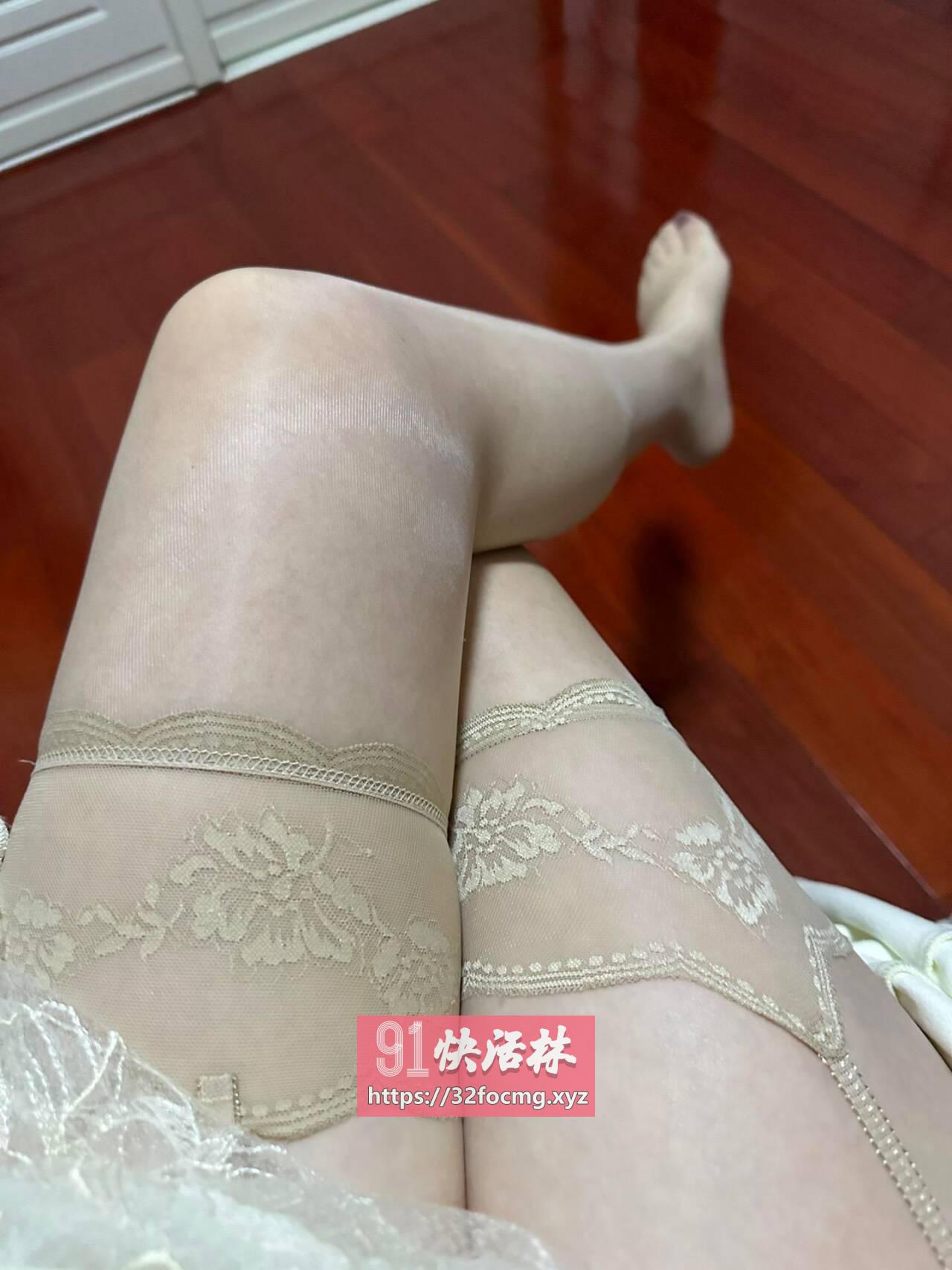 美腿御姐娜娜