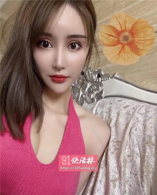 很骚的嫩妹子身材好