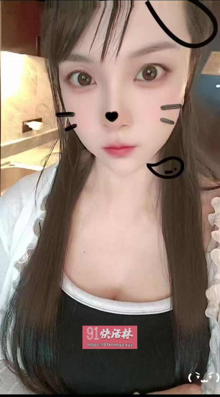 最美哺乳期宝妈，能吸会夹可喝奶