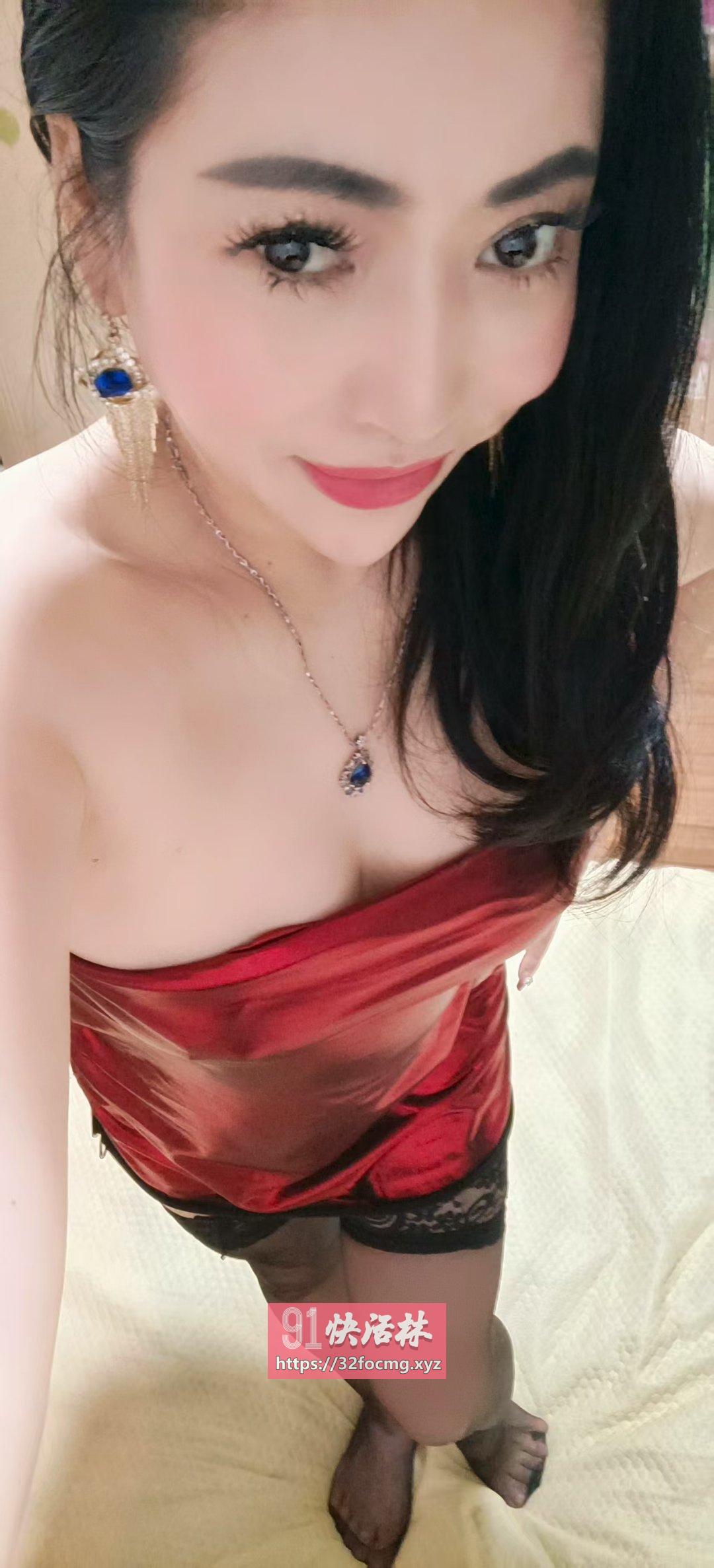 性感雪姨如狼似虎