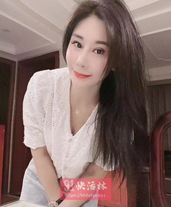 一个有服务特色的妹子