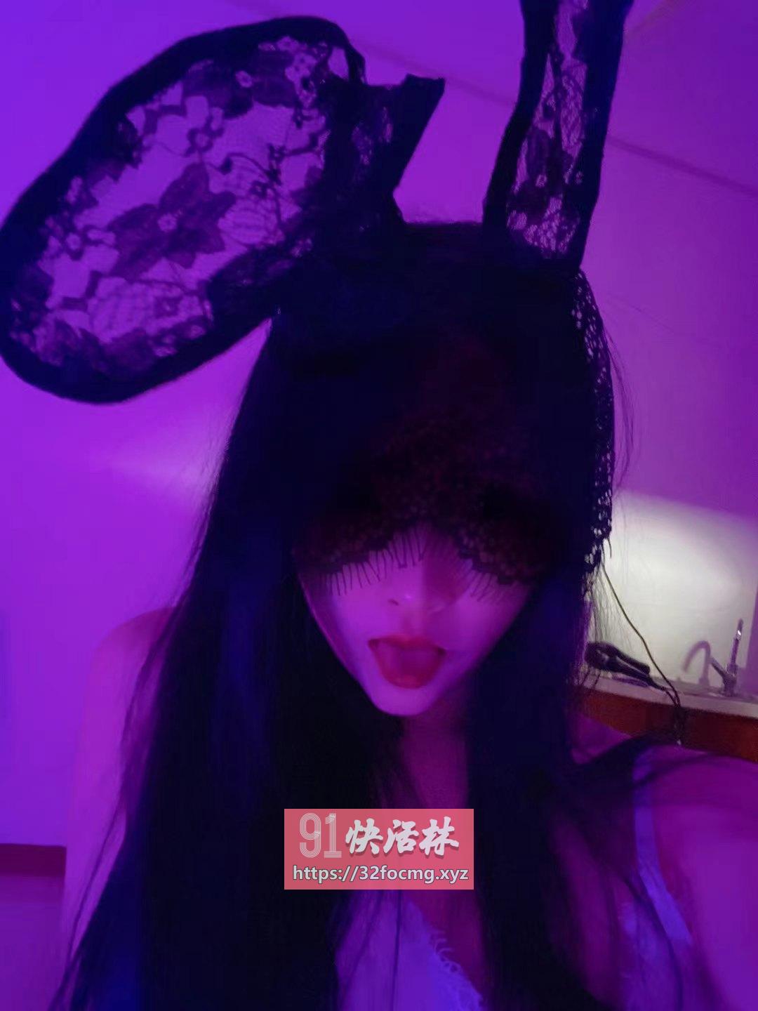 性感黑丝风情少妇