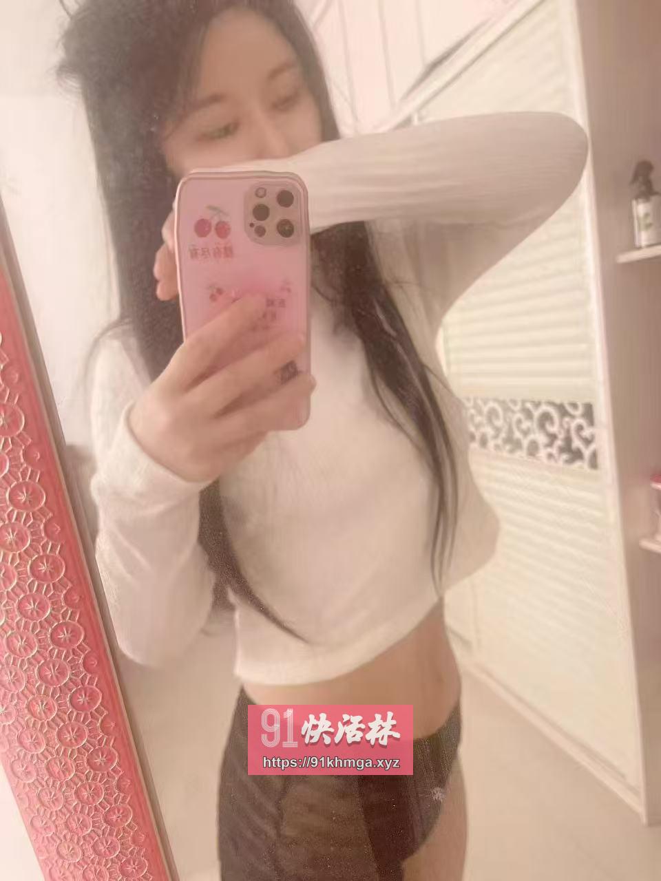 细腰翘臀骚妹