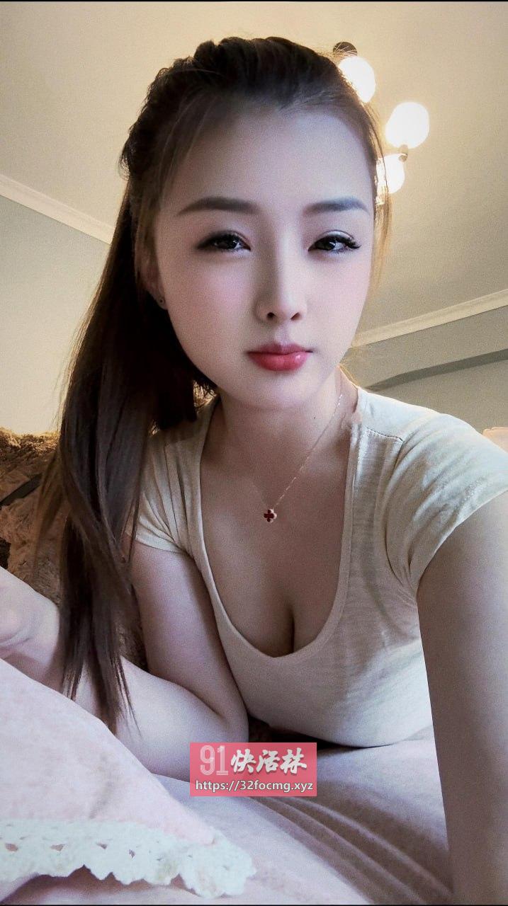小女友干起来简直爽爆