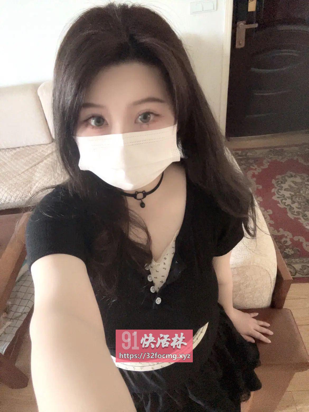 肥臀巨乳迷人小姐姐