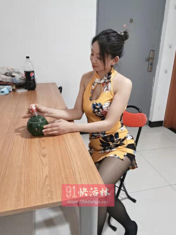 文文静静的中小项妹子