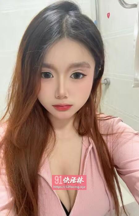 精致波霸美女