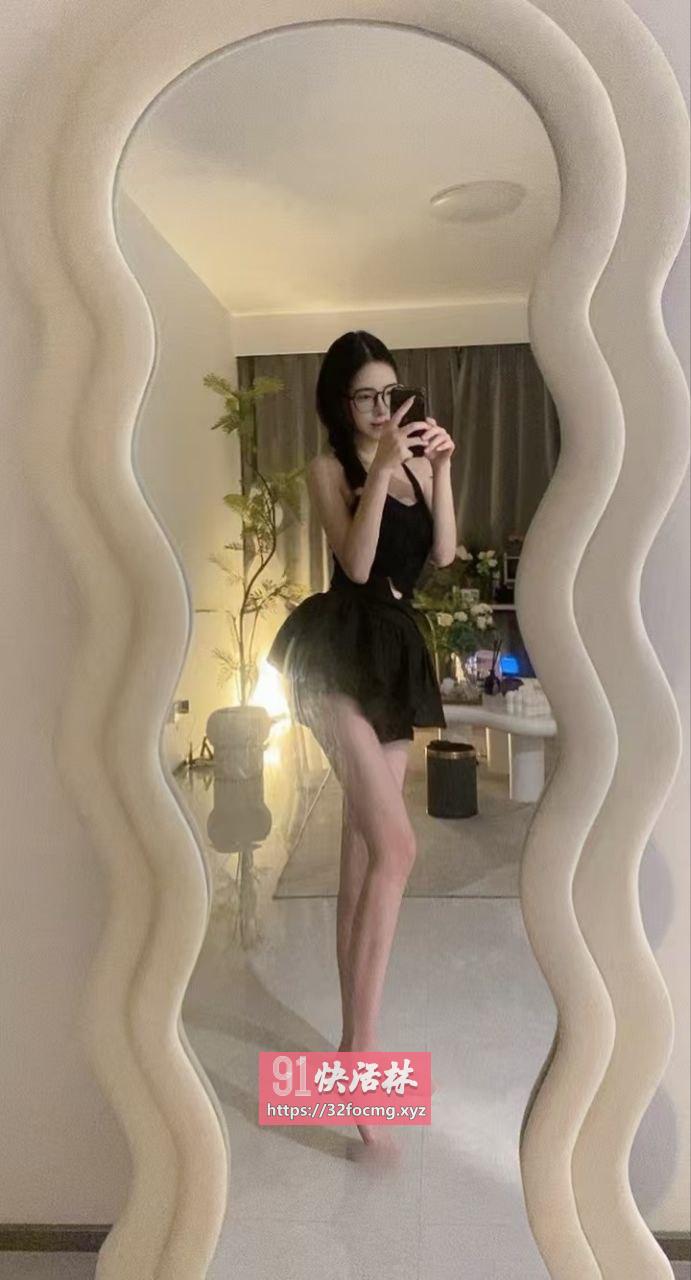 长沙身材好会按摩冷白皮玉足