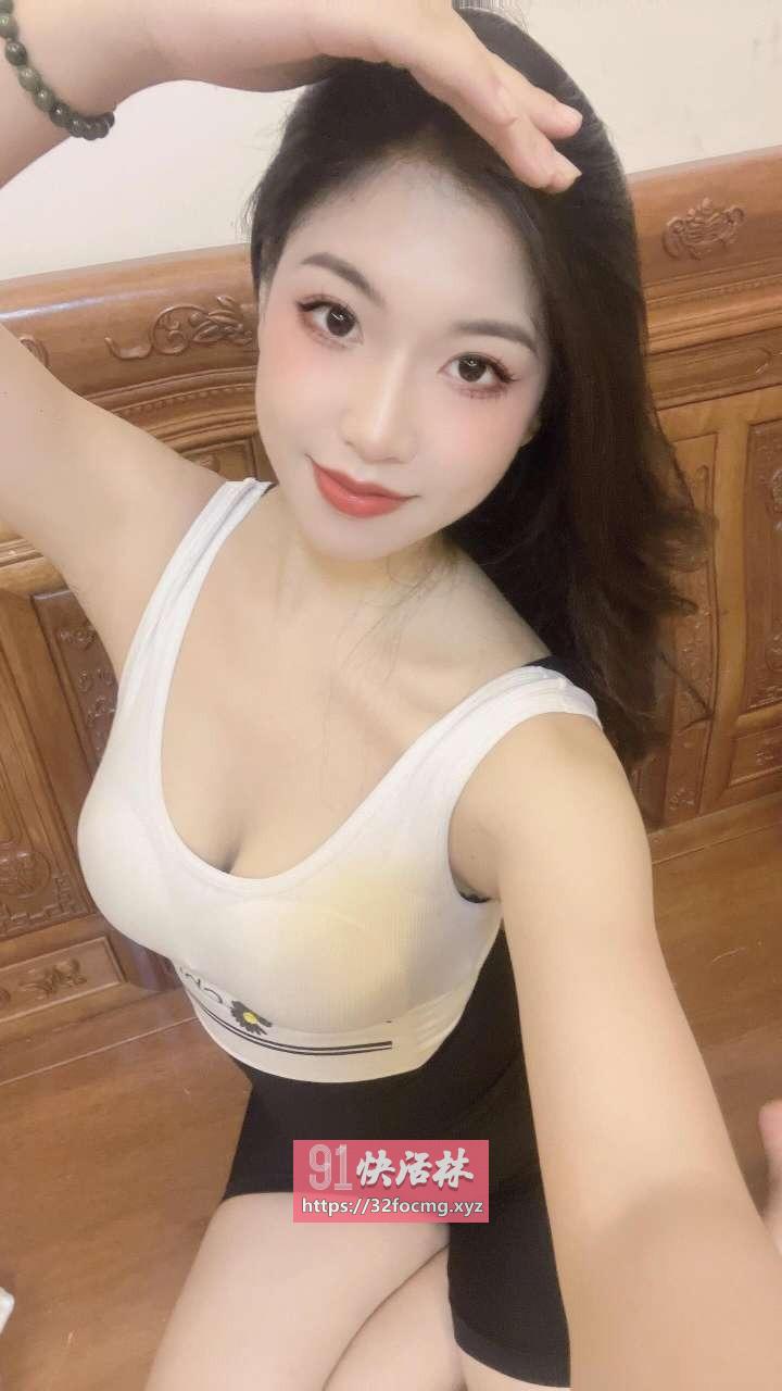 妖娆大奶妹好会玩