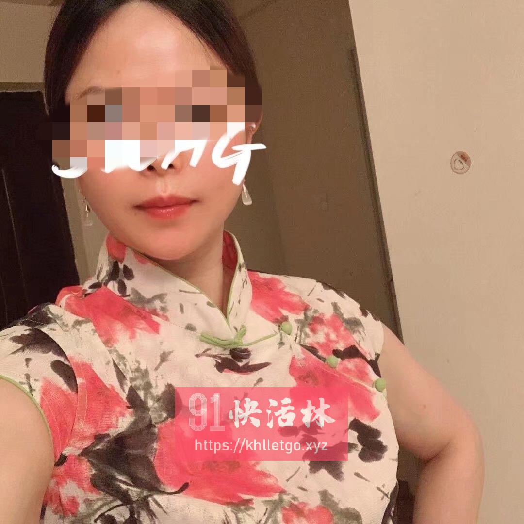 技术巨乳少妇，顶级榨汁机