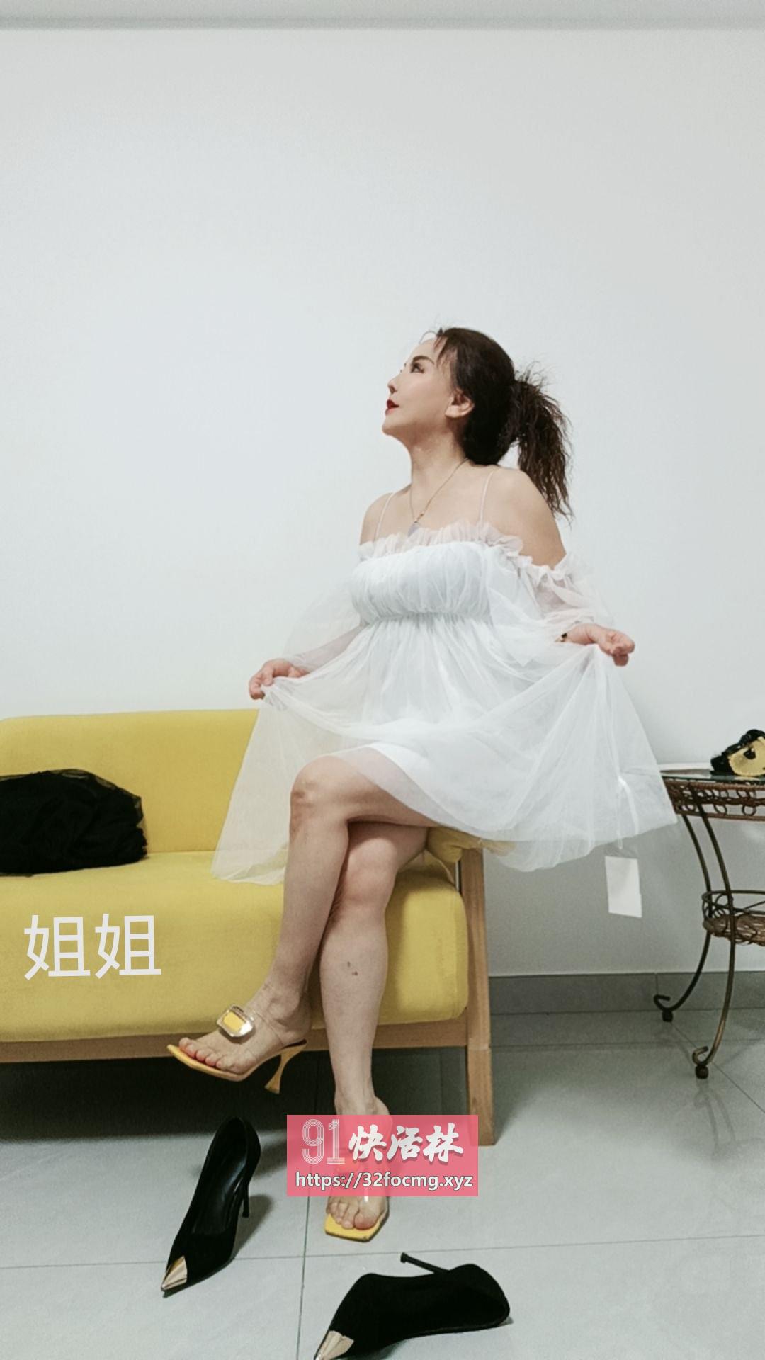 双方大屁股熟女