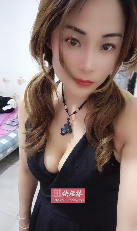 包河区黑丝美少妇