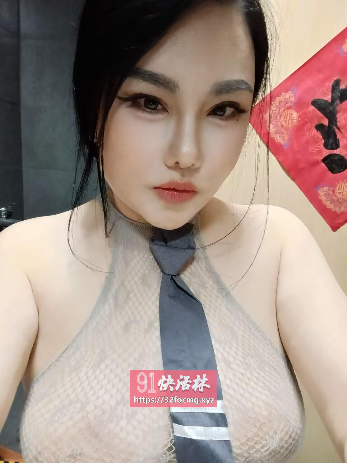 在刷兰亭御湖城少妇