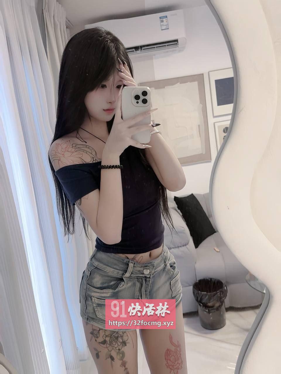 舌吻很紧的玥儿