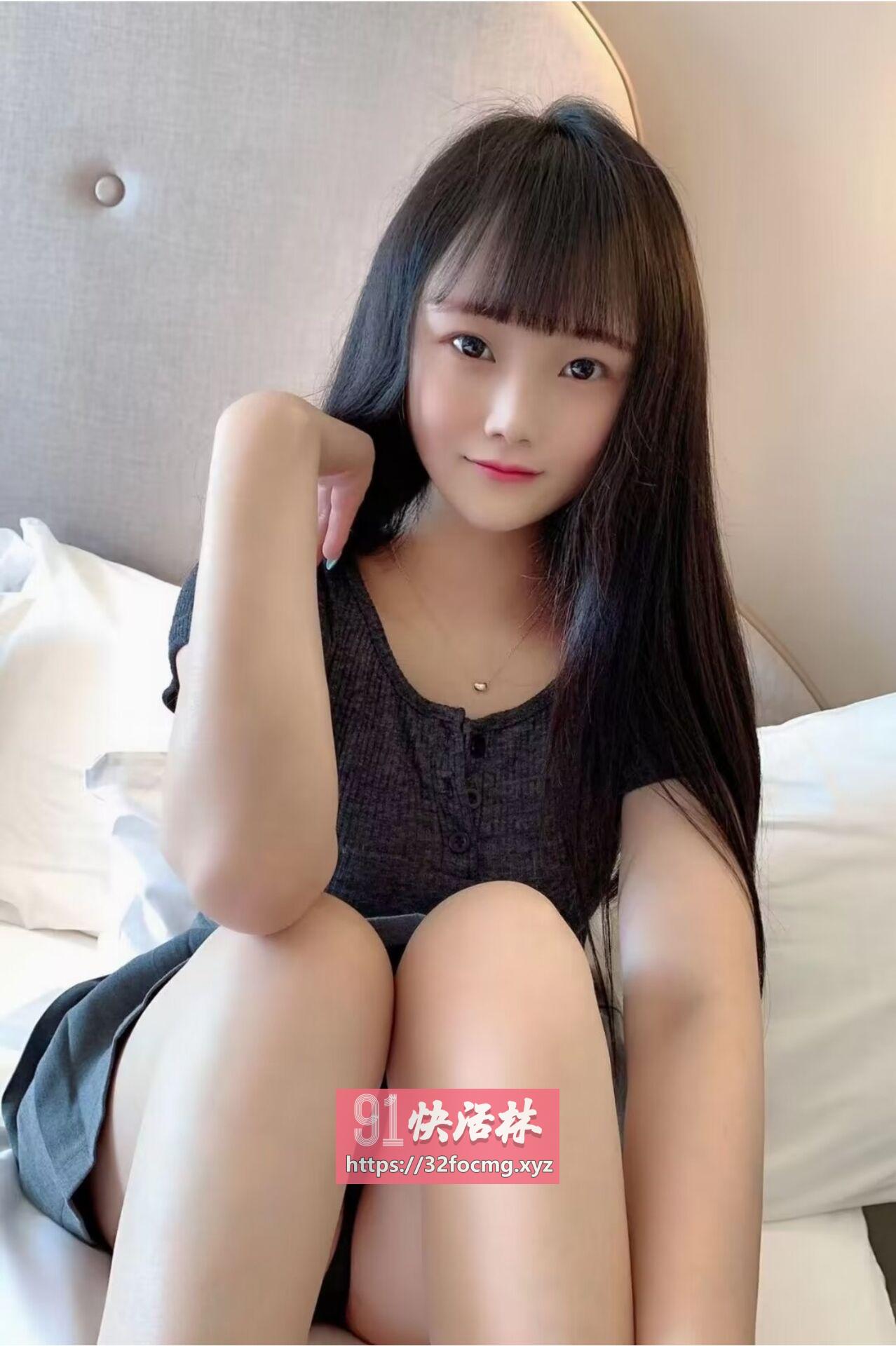 高颜值嫩妹很温柔