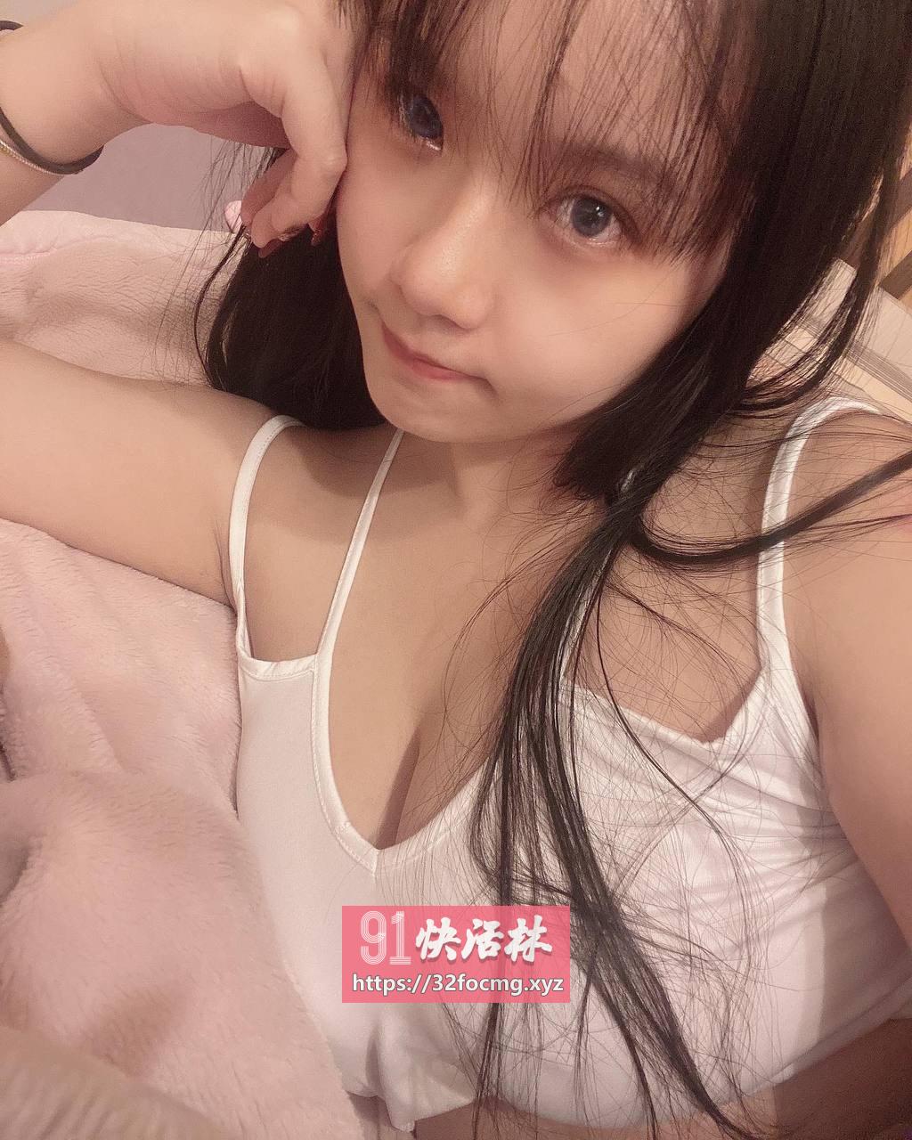 武汉大奶粉b小姐姐