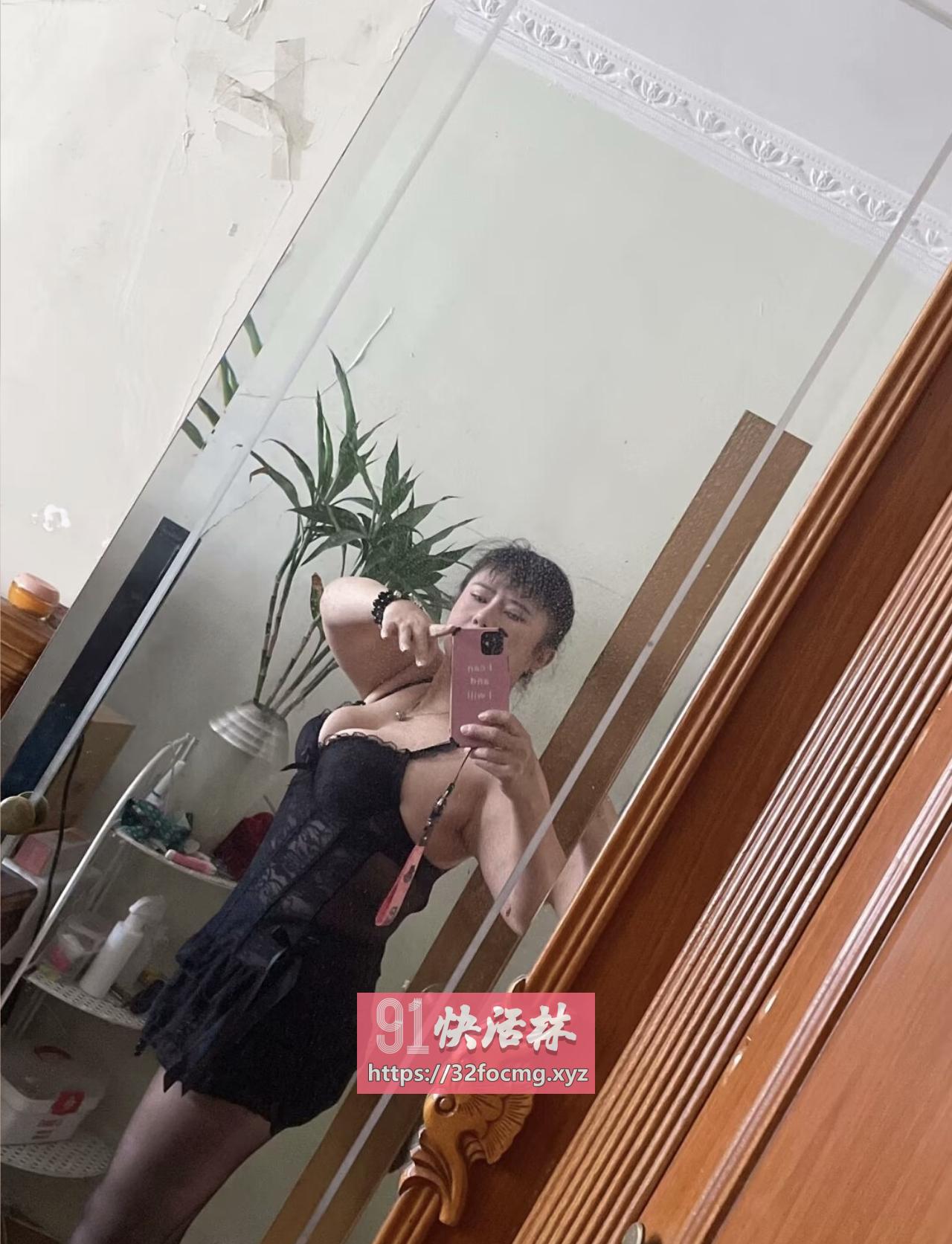 上海徐家汇大奶熟女