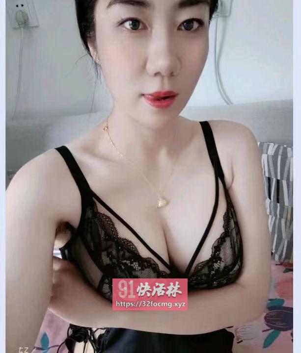 小美人妻少妇