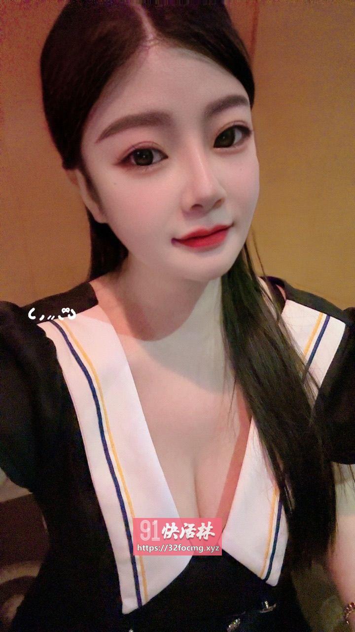 夫子庙新人大奶妹