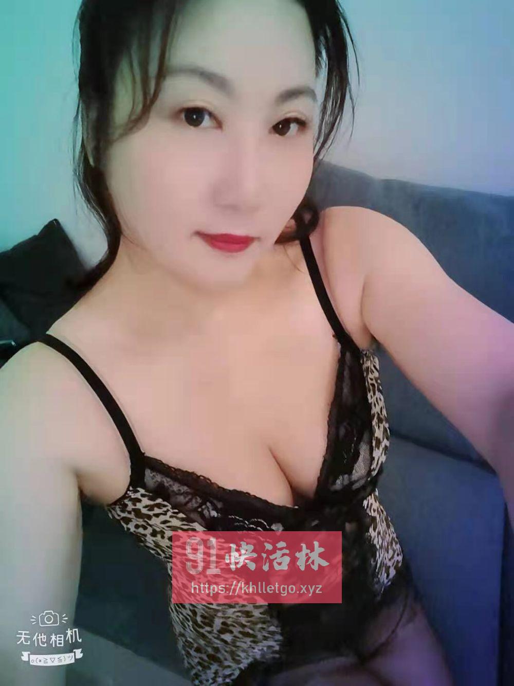 龙岗区胸超级大的少妇熟女一枚