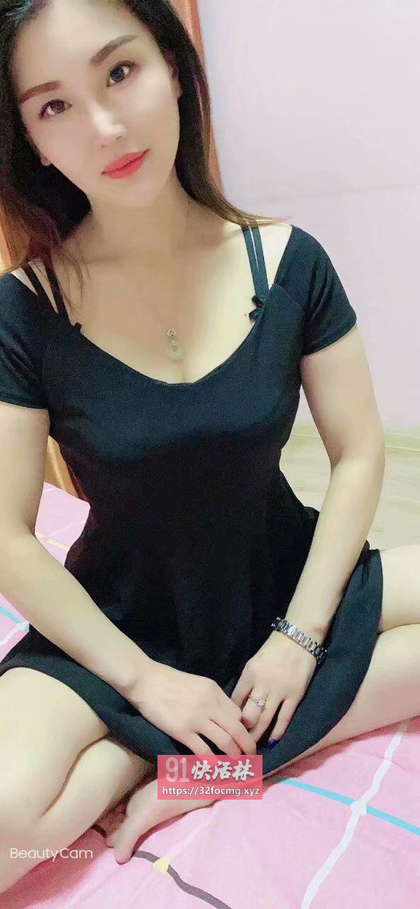 妖艳人妻会潮喷