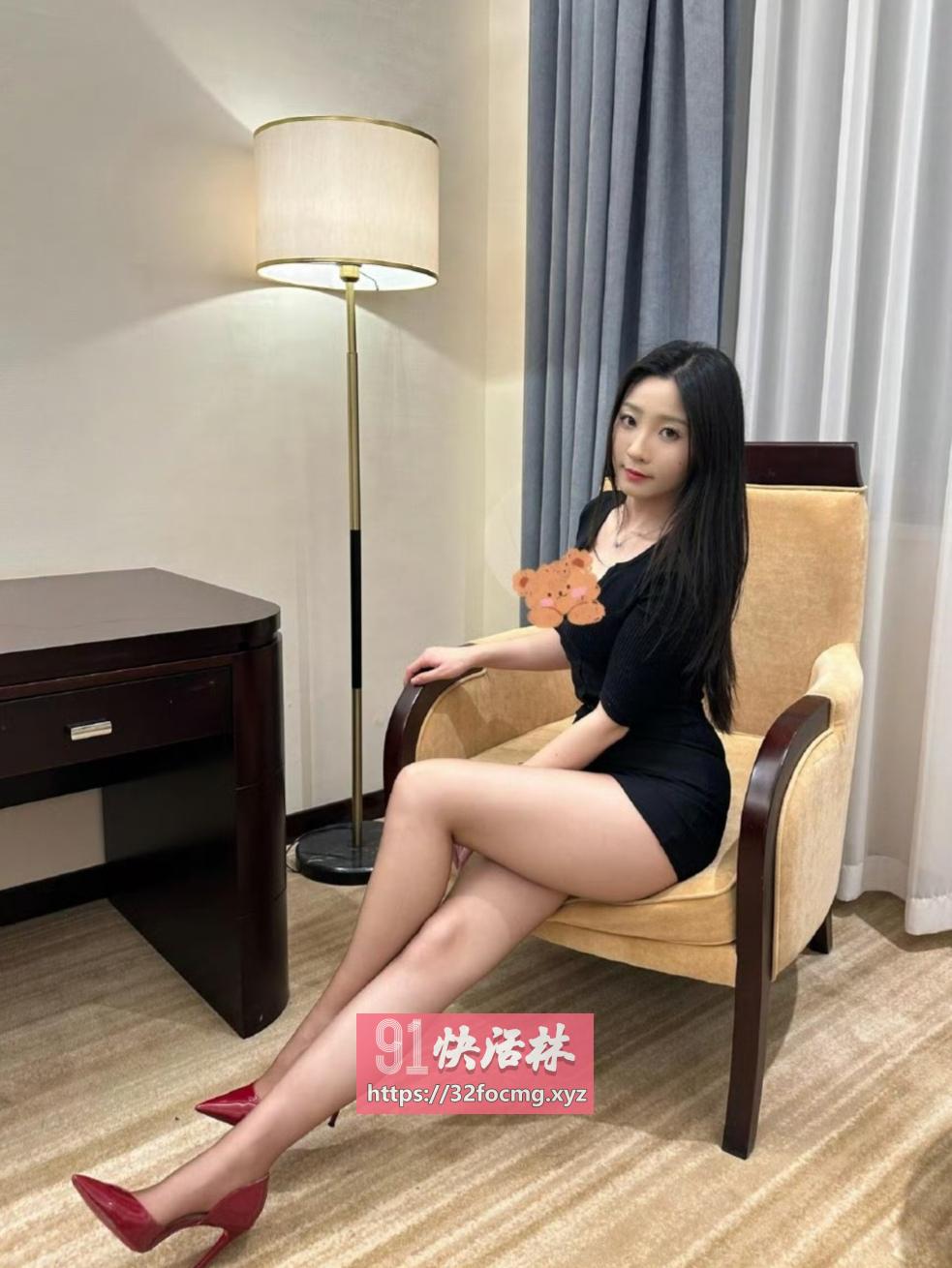 白嫩大奶服务一流