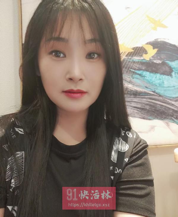 夫子庙轻熟天然大胸