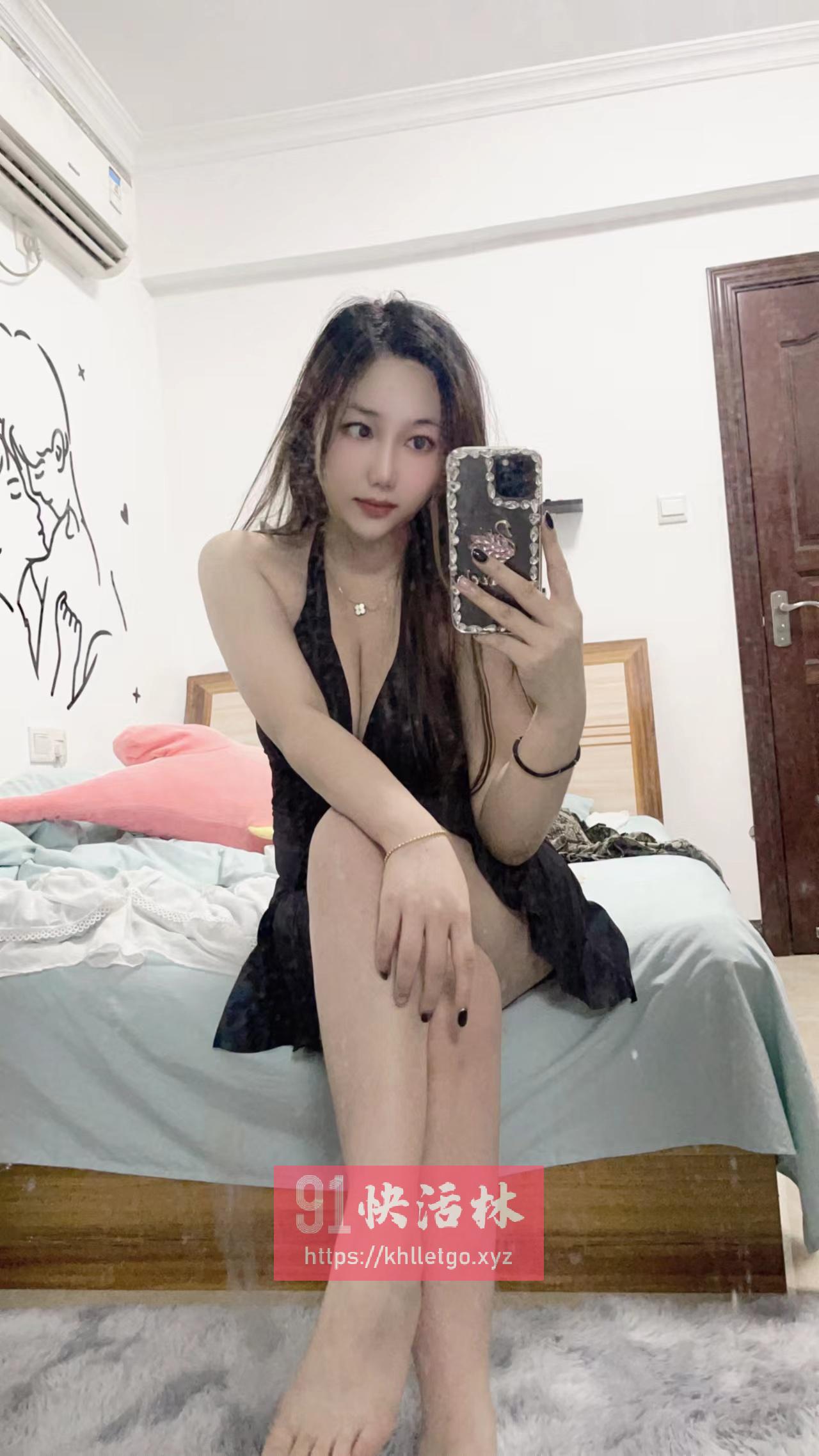 童颜巨乳 雅欣