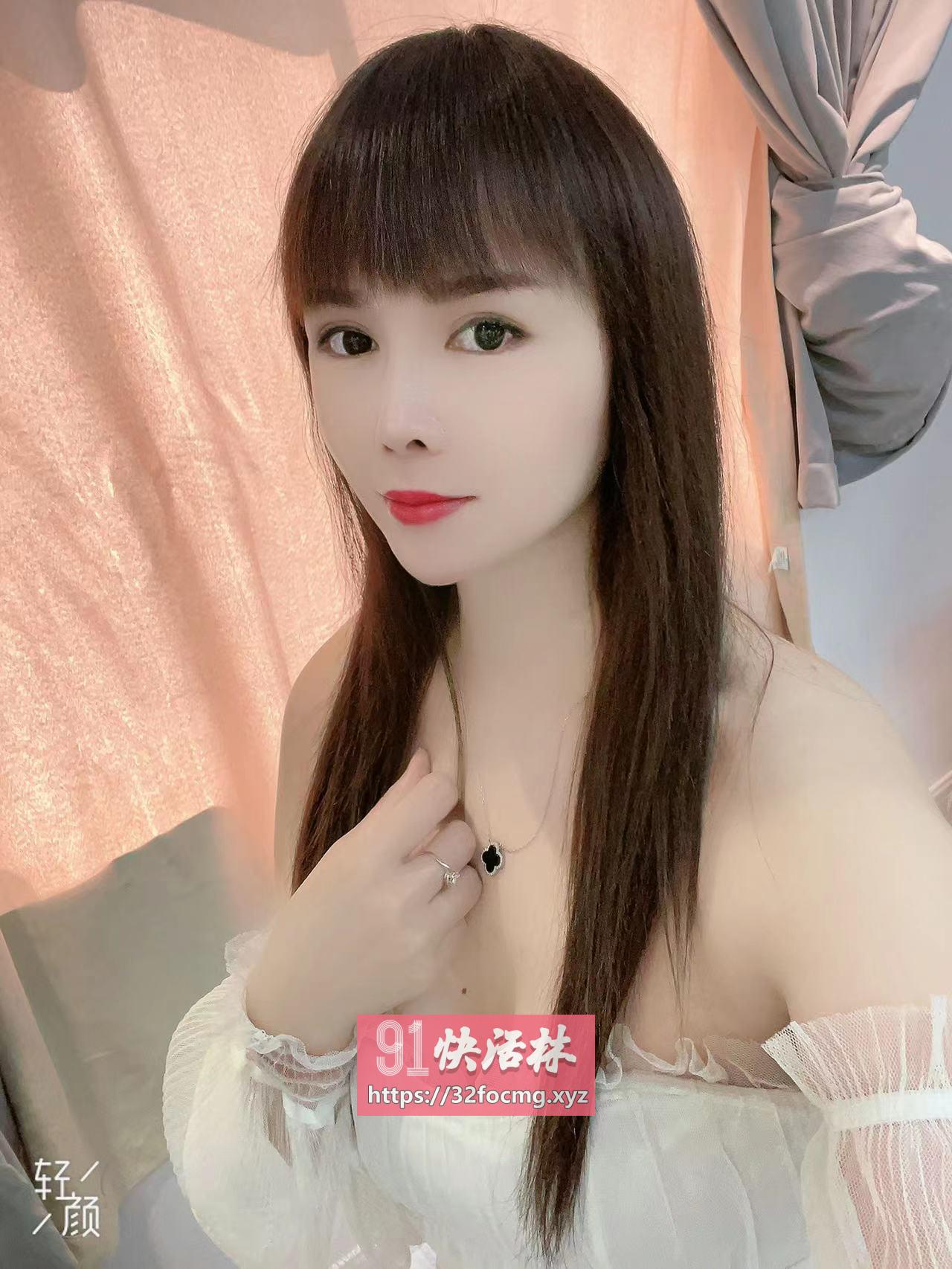 夫子庙黑丝少妇