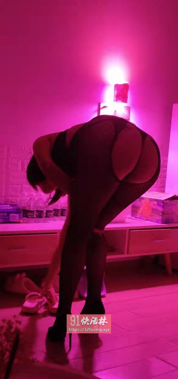 体验很骚的小姐姐