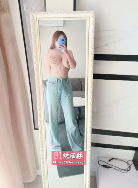 武侯蜜桃臀骚姐姐
