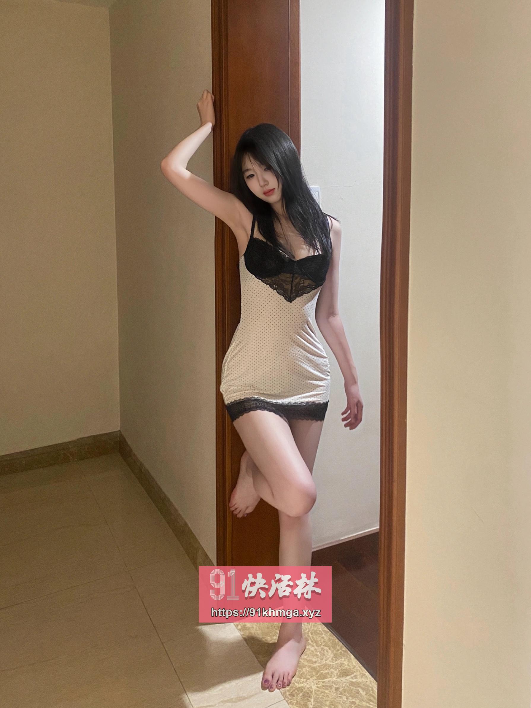 娇小可人 肤白貌美 可抱操