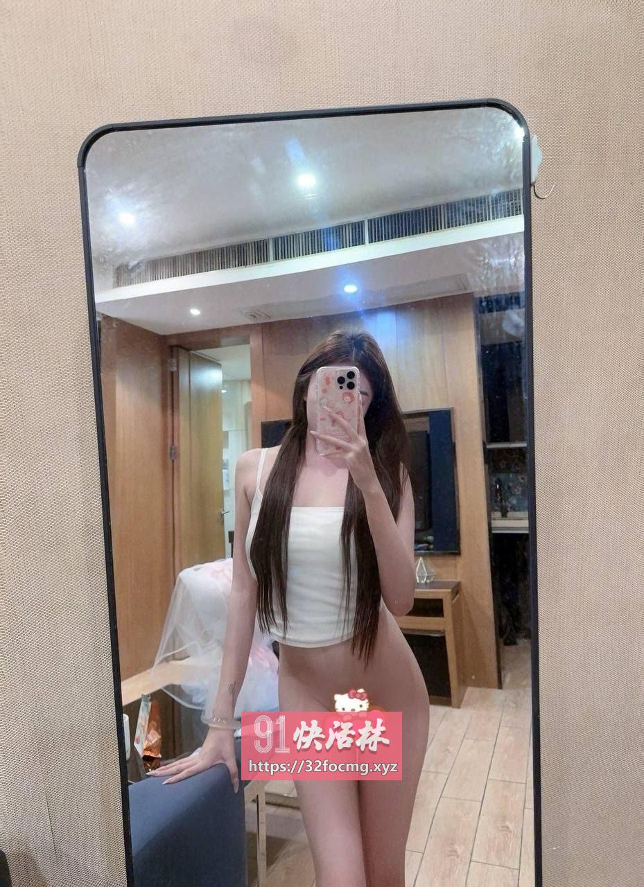 静安粉嫩汁水多逼紧骚妹，性感销魂小姐姐