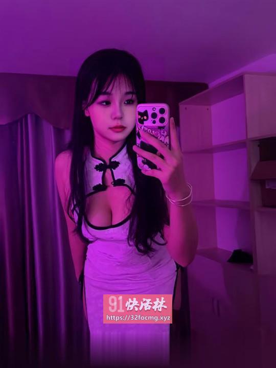 性感蜜桃臀小姐姐
