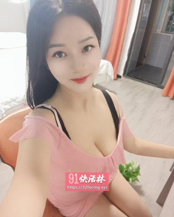 风韵邻家小少妇
