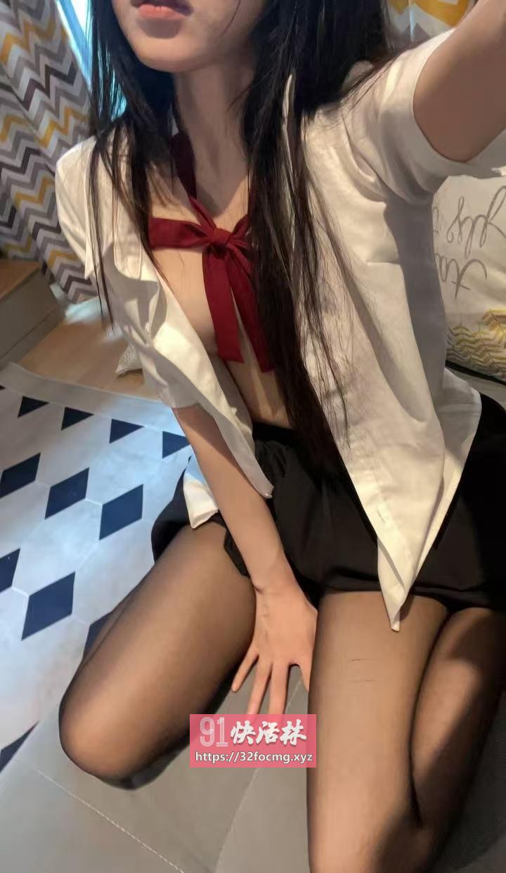 武汉发现一个极品身材粉嫩鲍鱼妹妹