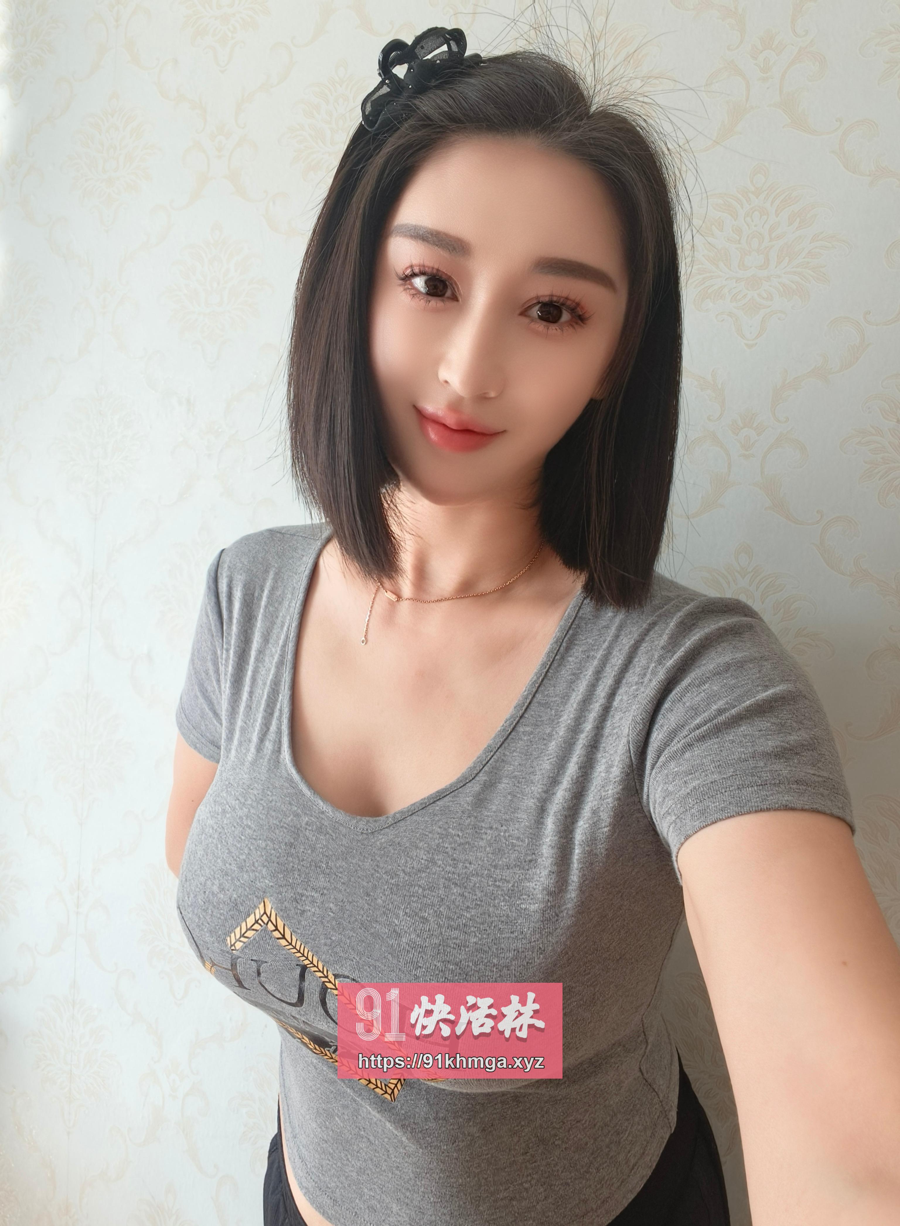 滨湖丰满美少女