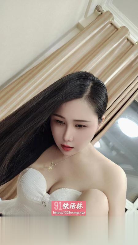美丽动人身材很哇塞的小少妇