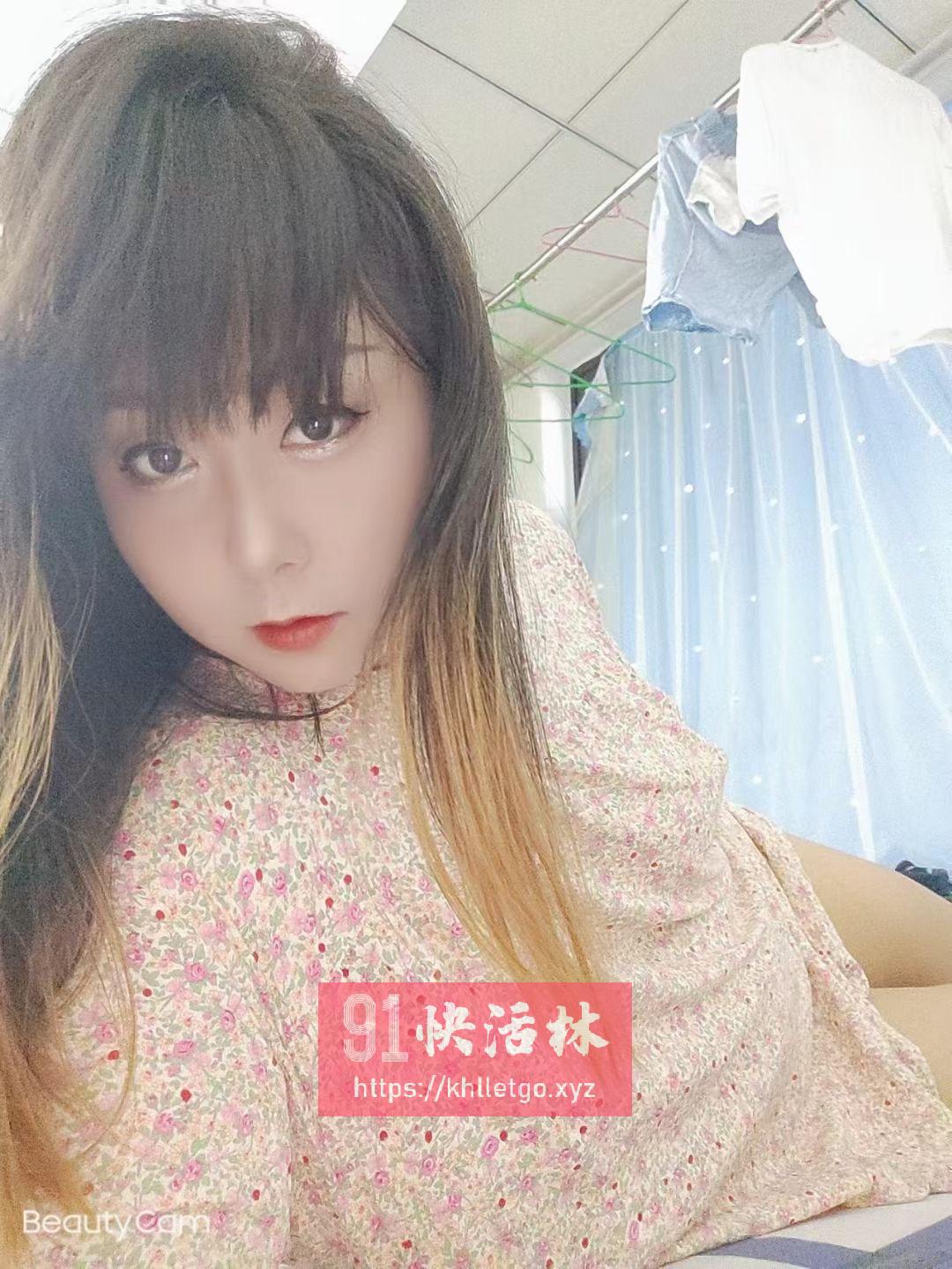 骚到骨子里的丰满妮妮