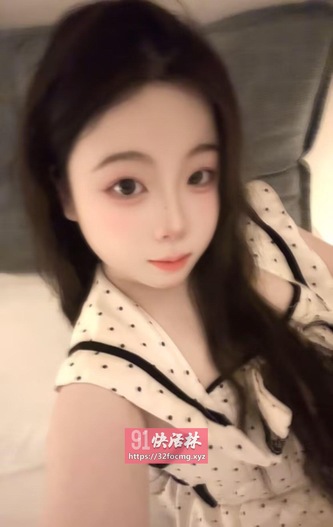 三点粉小姐姐