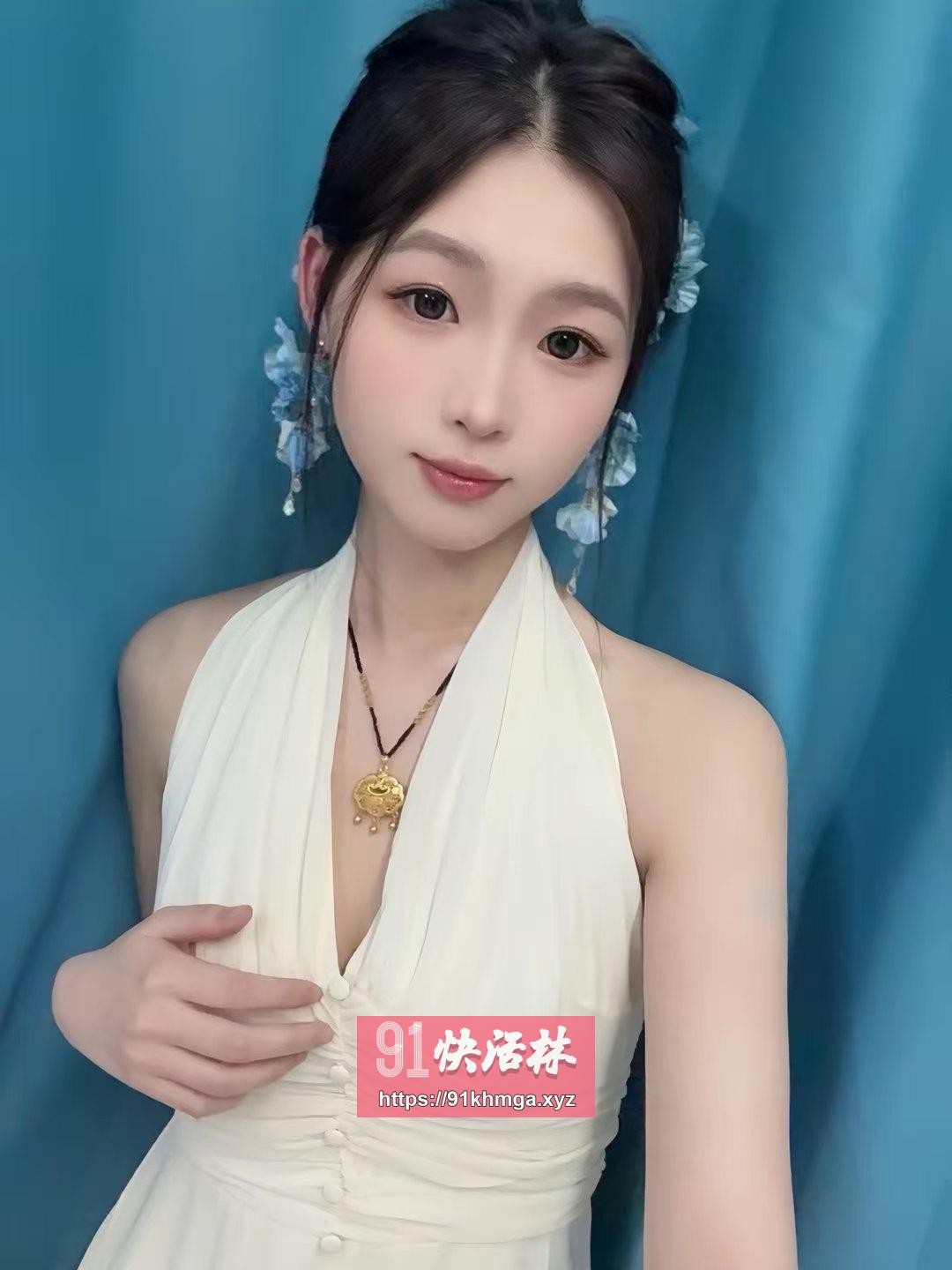 性感丰满长腿美少妇