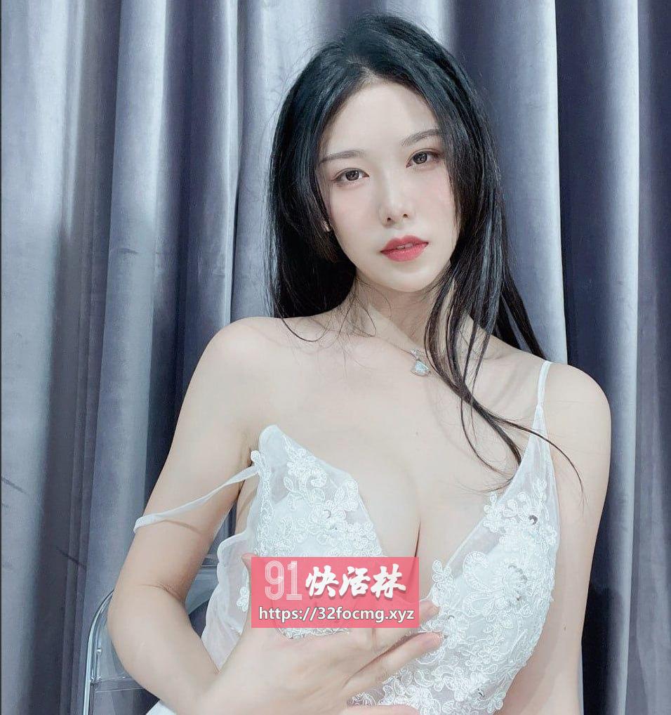 体验风骚完美身材小姐姐