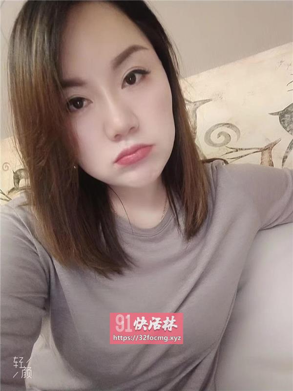 大胸性感丰满美女 逼紧活好