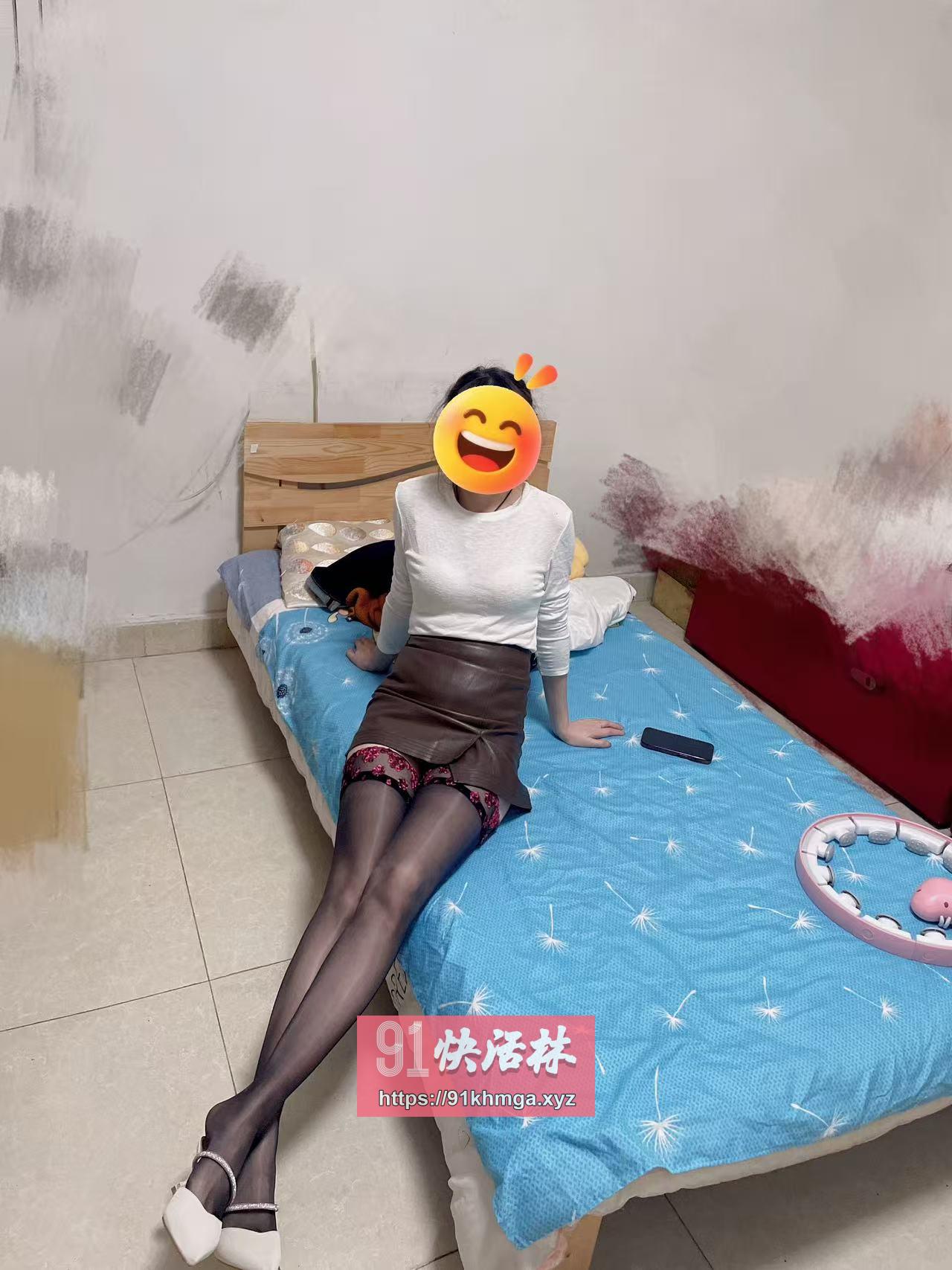 骚喷喷长腿妹