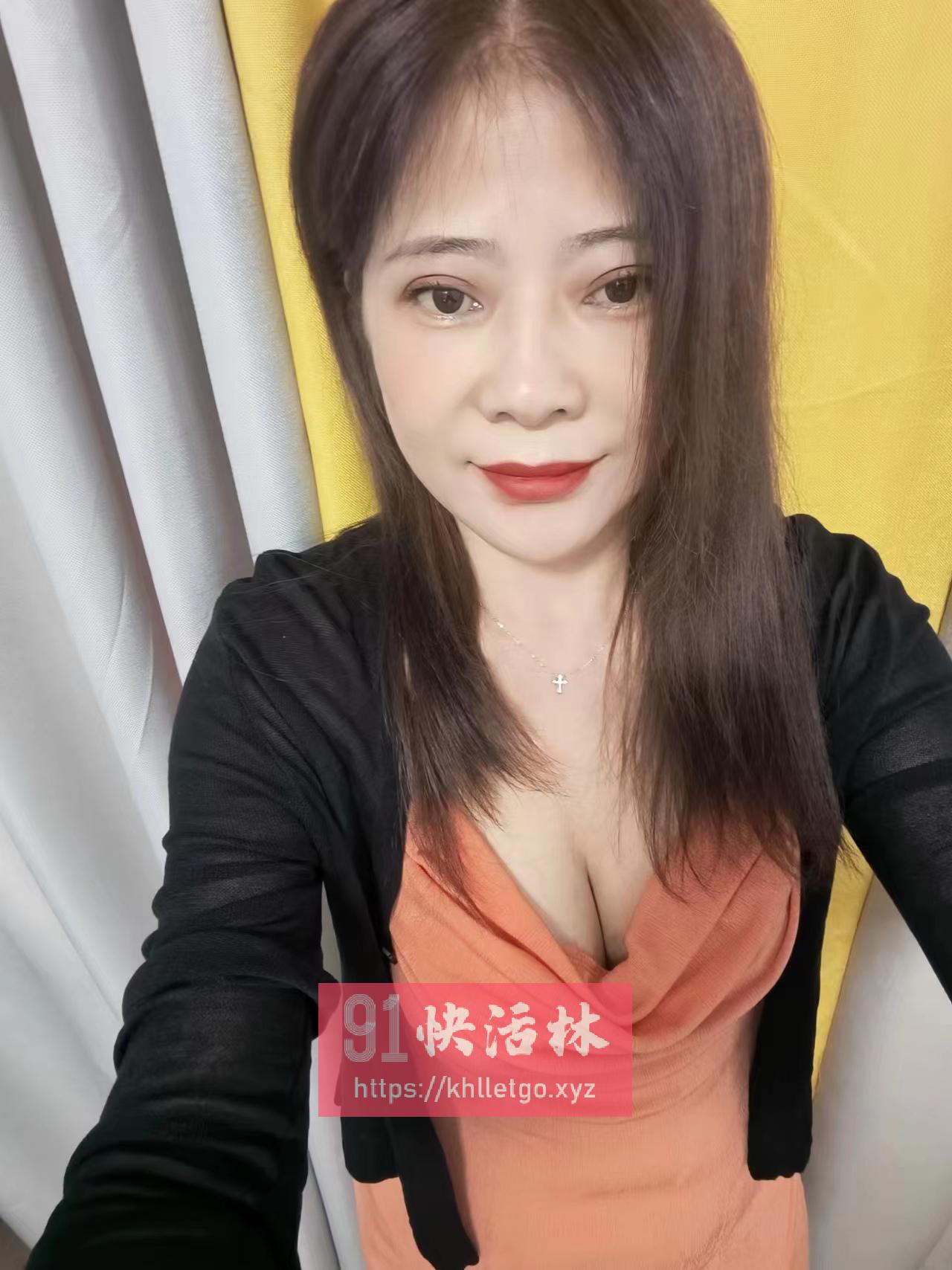 竹山路轻熟美少妇