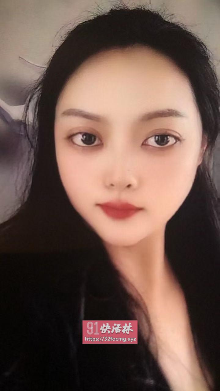 性感小姐姐可三通