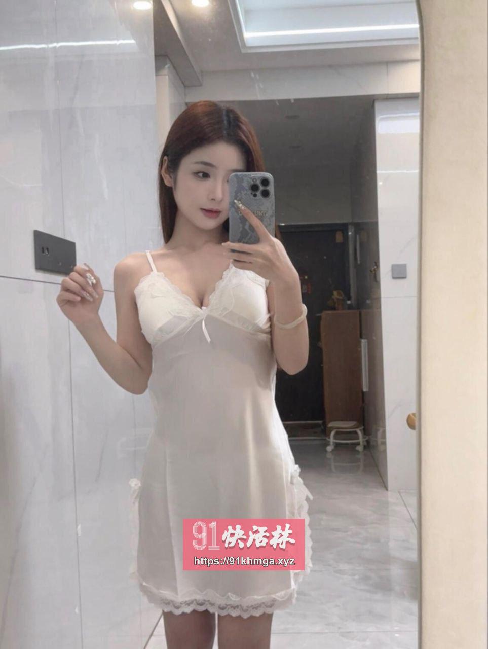 小嫩妹兼职声娇奶大