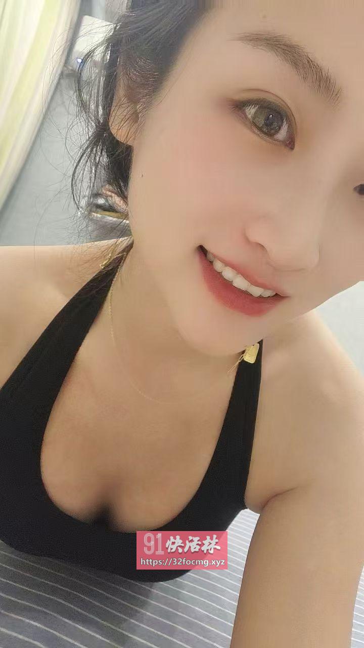 瑜伽美女小迪